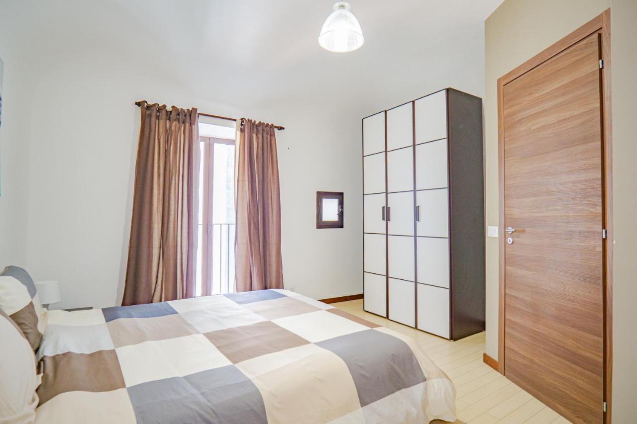 Castle Living Apartment Catania Ngoại thất bức ảnh