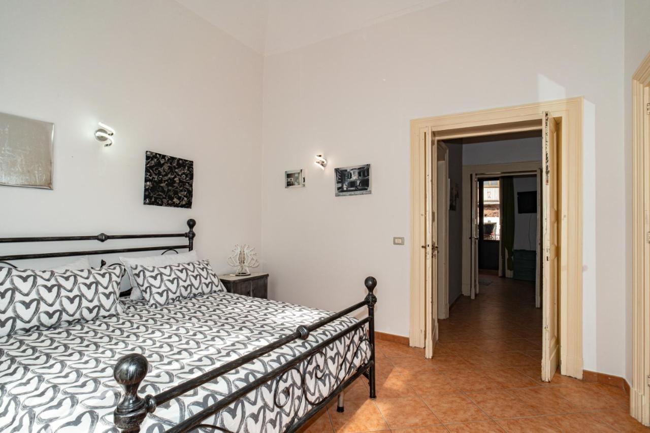 Castle Living Apartment Catania Ngoại thất bức ảnh